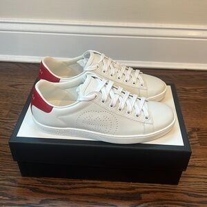 Gucci Ace Women’s Interlocking G Sneakers